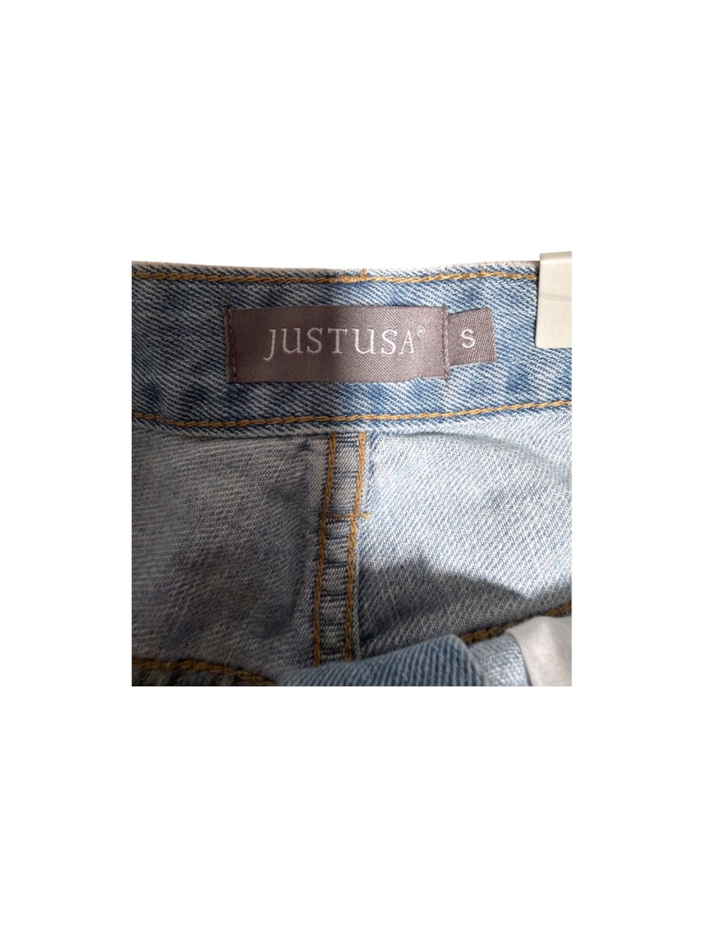JustUSA Small Light Wash High Rise Distressed Denim Shorts Frayed Hem NWT - Picture 3 of 9